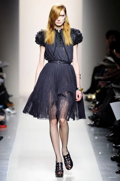 Look 25